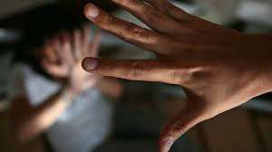 Muere niña de 10 años tras golpiza de su madre