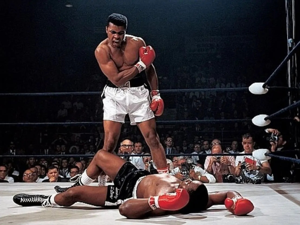 Muhamad Ali impactó con su estilo y consciencia
