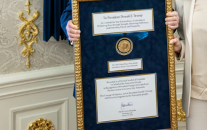 Noruega rechazó entrega del Nobel de Machado