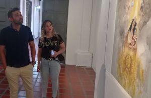 “Pinceladas de devoción sagrada” en honor a la patrona de los larenses