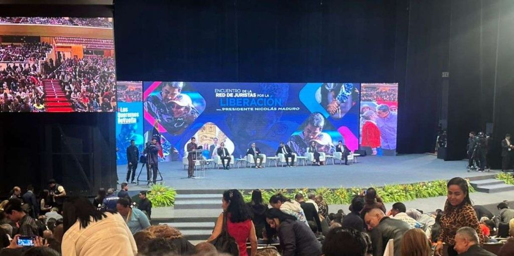 Red de Juristas exige liberación del Presidente Maduro y Cilia Flores