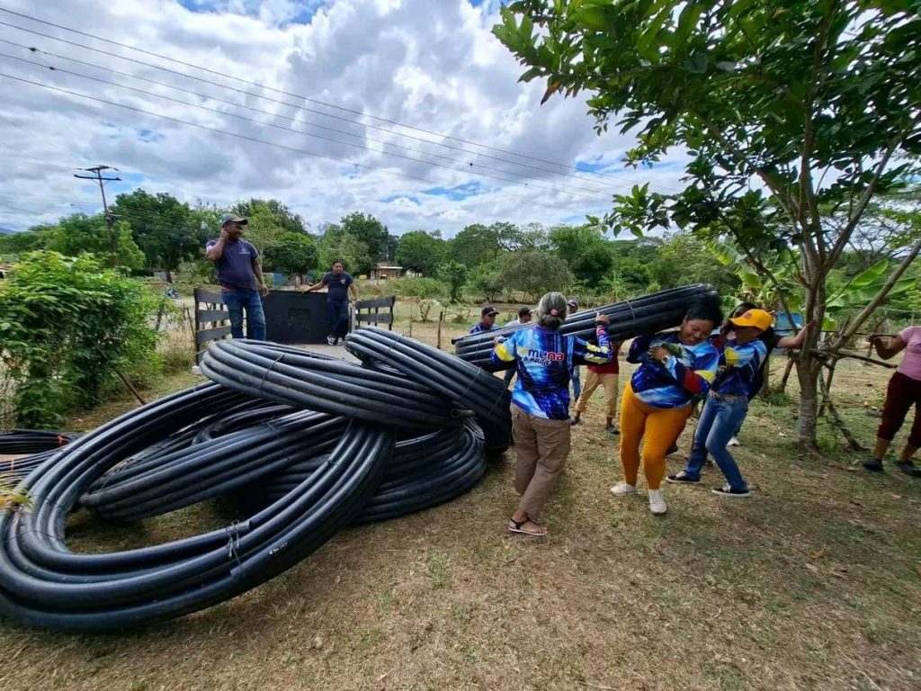 San Francisco de Yare instala red hídrica en Los Añiles