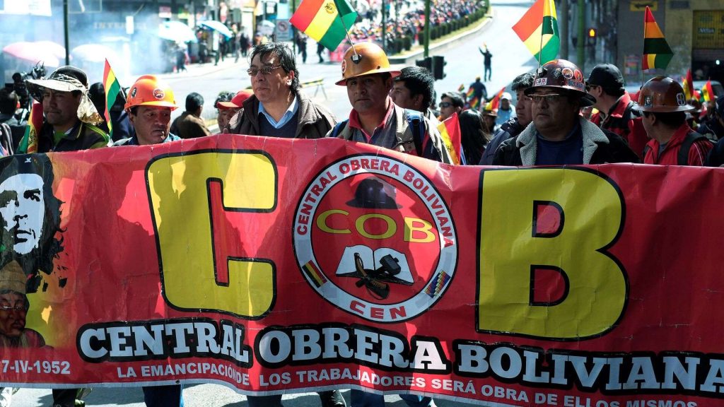 Sindicalistas de Bolivia llaman a una "revolución nacional"