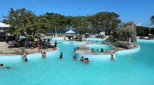 Temporadistas disfrutan de la Ciudad Vacacional Los Caracas