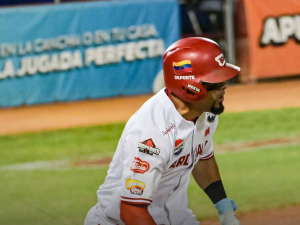 Yohendrick Piñango da la victoria con batazo heroico