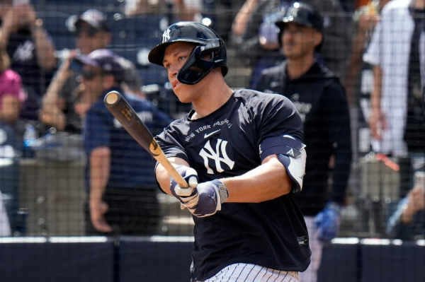 Aaron Judge conecta 2 jonrones en su debut de primavera