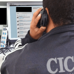 exigió 100 mil dólares y un vehículo a sus exjefes por datos confidenciales