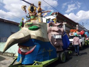 Calles de Boconó se desbordan de colorido, música e ingenio