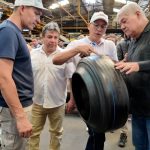 Parque Industrial Caucho presenta el neumático que da inicio a su Plan de Recuperación