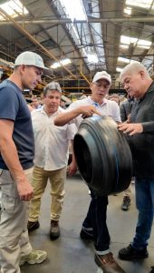 Parque Industrial Caucho presenta el neumático que da inicio a su Plan de Recuperación