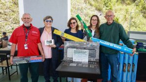 Dan equipos de ciencias a 50 escuelas en Miranda