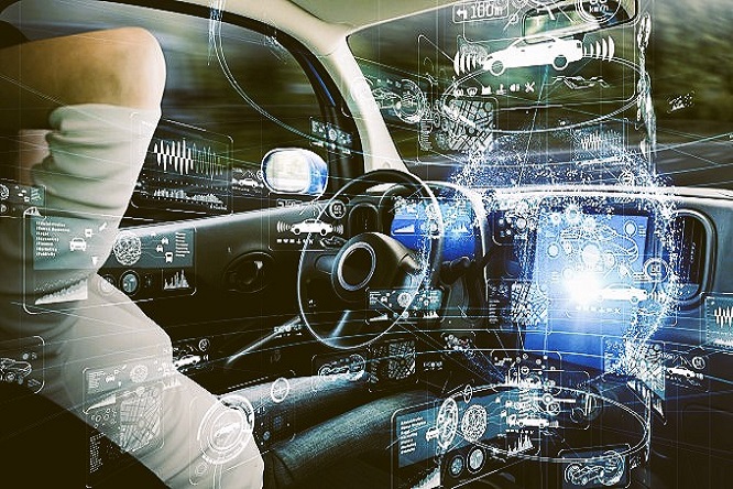 Carlos Julio Heydra Castillo - Vehículos inteligentes ¡El motor de la IA! - FOTO