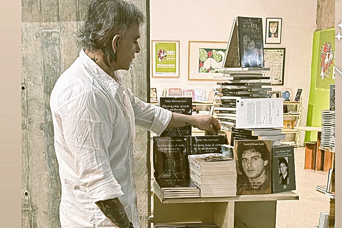 Tarek William Saab y la herencia de la poesía comprometida - FOTO