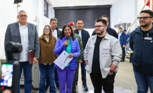 La presidenta encargada Delcy Rodríguez anuncia encuesta para trabajadores en el Sistema Patria