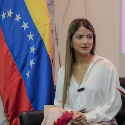 Delcy Rodríguez recibe balance de primeros días de gestión de Daniella Cabello 