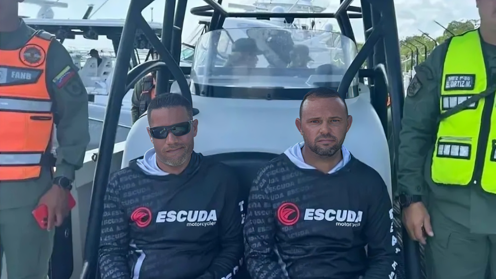 Desalojan lanchas por daño ambiental en Los Juanes