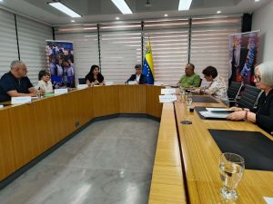 Evalúan capacidades del motor farmacéutico de cara al 2026