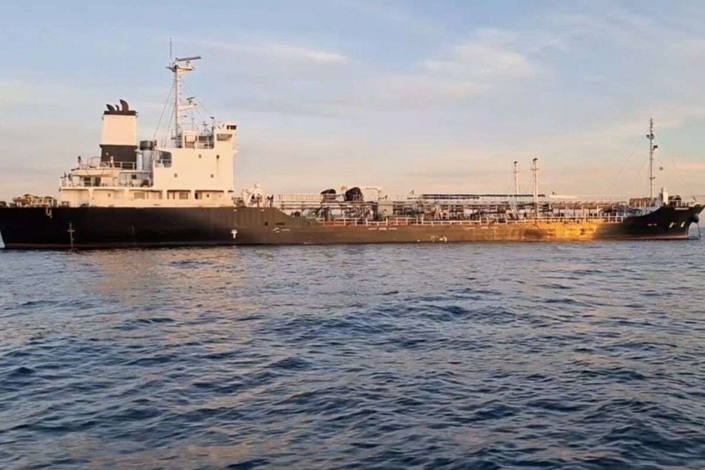 Irán incautó dos buques por contrabando de combustible en el golfo Pérsico