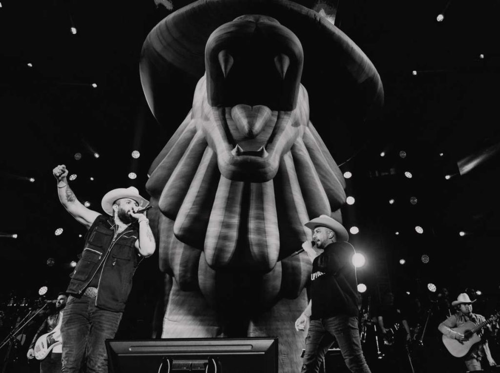 Jean Piero y Carín León le cantan a la nostalgia de un 'Invierno pasado'