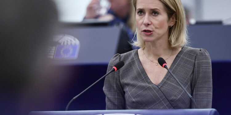 'El cambio de régimen en Venezuela debe venir desde dentro'