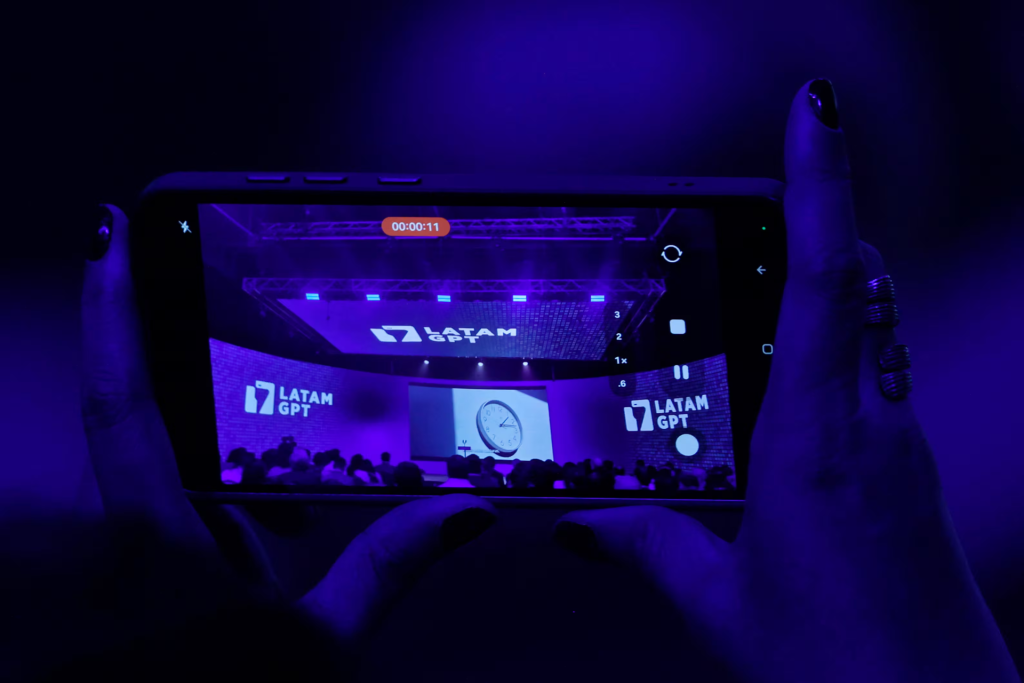 Lanzan “Latam-GPT”, primer modelo de IA con identidad latinoamericana