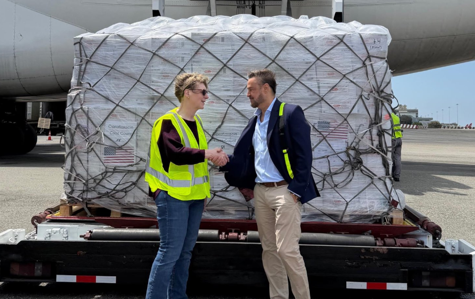 Arribó a Venezuela nuevo cargamento de EE UU con 65.000 kilos de suministros médicos