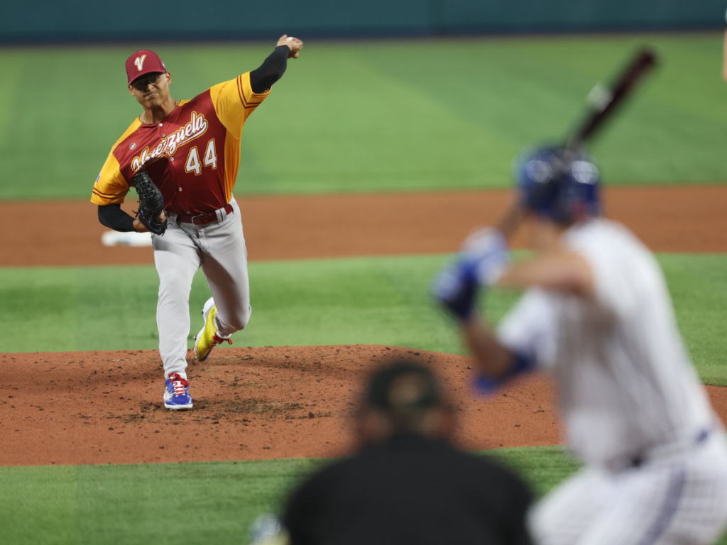 Luzardo encabeza lista de reserva para el Clásico Mundial
