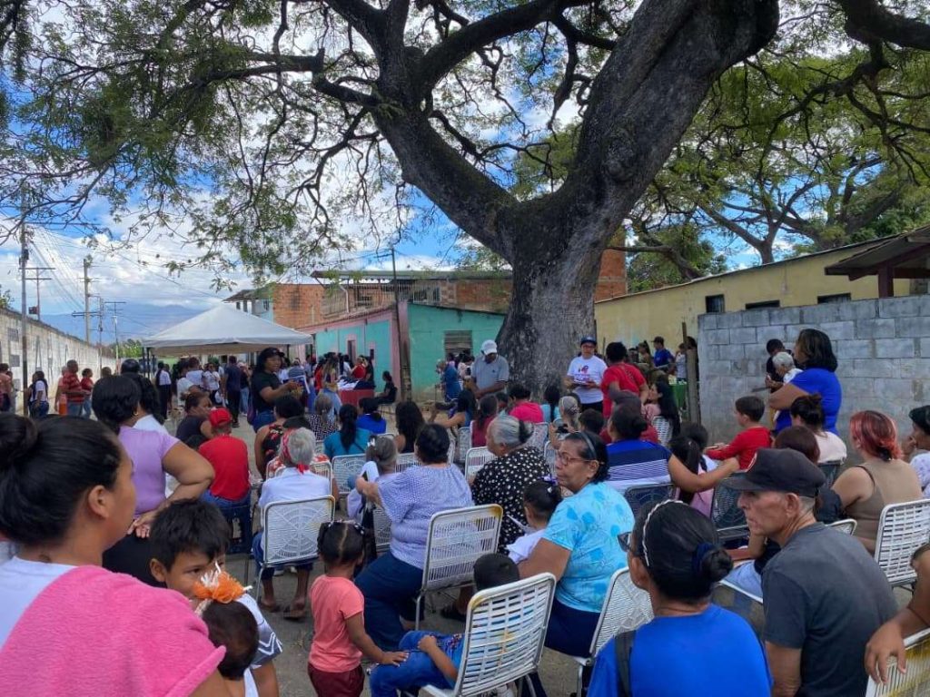 Más de 900 personas atendidas en jornada social en Santa Cruz de Aragua
