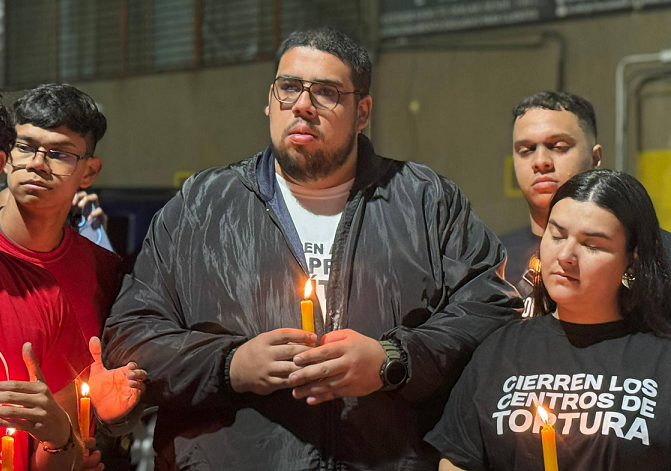 'Me persigue un vehículo desde que salí de la UCV'