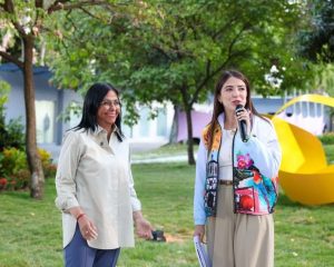 "tiene que haber un equilibrio con la naturaleza"