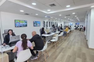 Movistar supera los 10 millones de clientes e implanta nuevo modelo de atención integral