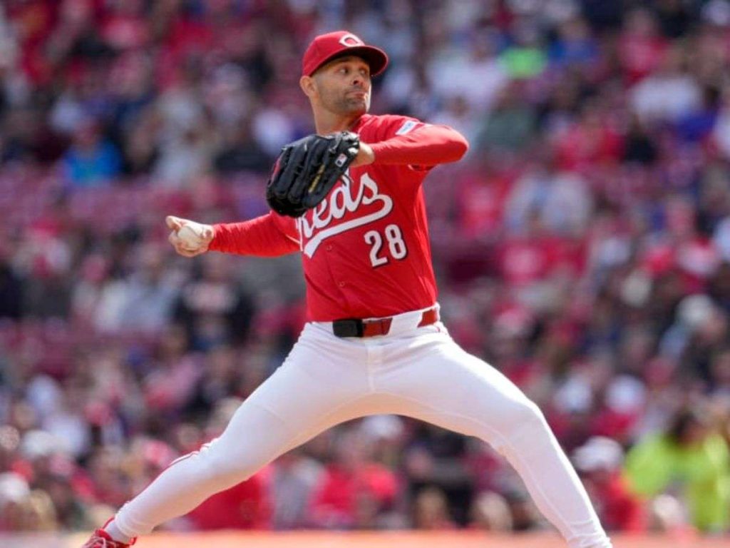 Nick Martínez reforzará a Tampa Bay