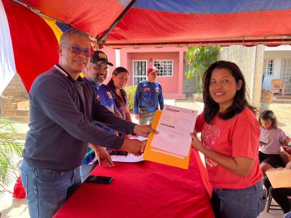 Otorgan títulos de propiedad en Guárico a través del Instituto de Vivienda