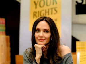 Para Angelina Jolie las cicatrices son testimonios de vida