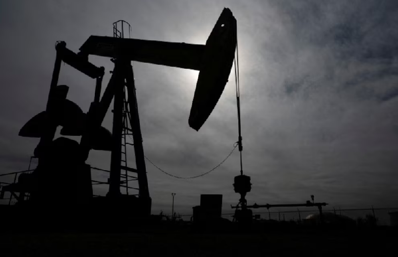 Las exportaciones de petróleo de Venezuela suben a 800.000 barriles diarios en enero