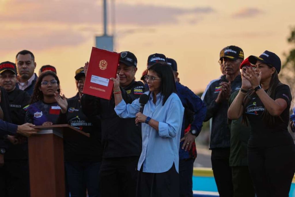 Presidenta (e) suscribió reforma de Ley de Función Policial de Investigación