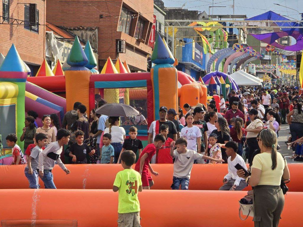 Regiones reportan asistencia máxima en los Carnavales 2026