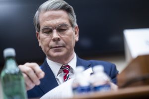 Gobierno de EEUU someterá a auditorías externas fondos petroleros enviados a Venezuela