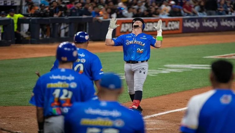 Venezuela vence a Colombia y pasa a semifinales de la Serie de las Américas