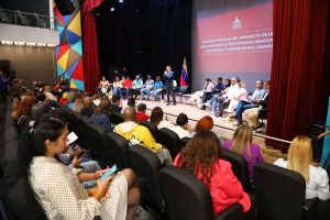 Todos hacen aportes a la Ley de Amnistía