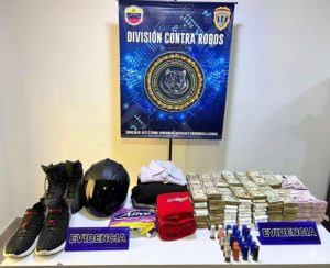 Un abatido y 3 detenidos por cometer un robo