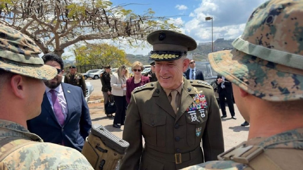 Jefe del Comando Sur en Caracas