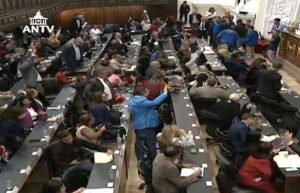 AN aprueba 55 artículos de Ley de Minas y difiere la discusión