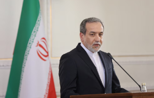 El canciller iraní aseguró que el régimen está preparado para resistir una invasión de Estados Unidos: 'Los estamos esperando'