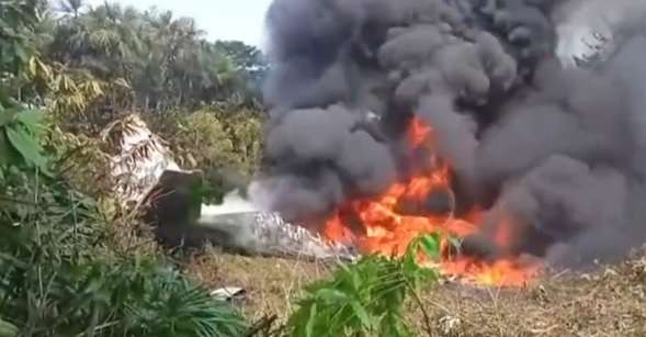 Avión de la Fuerza Aérea Colombiana se estrella con más de 100 efectivos a bordo