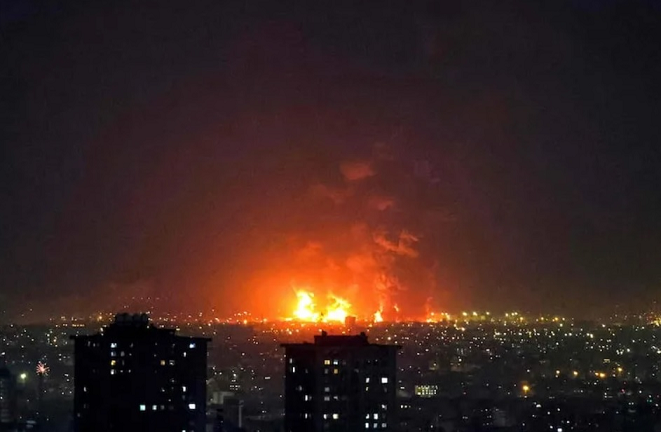 EEUU e Israel bombardean importante instalación petrolera en Teherán