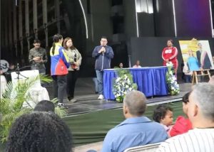 Caraqueños se unen en vigilia para pedir justicia y protección por Maduro y Cilia