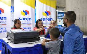Conoce los trámites ante el SAREN para viajar con menores este asueto