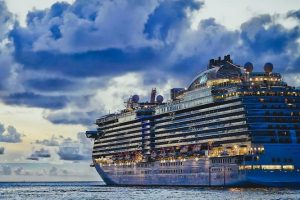 Hermán Pocaterra - ¡Entérate! Cruceros ¡Ciudades flotantes entre el lujo y el dilema! - FOTO