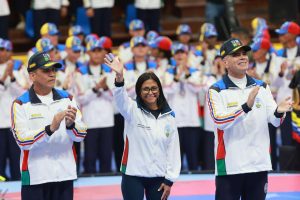 Delcy invita a juventud militar a incorporarse al Programa Convivencia y Paz